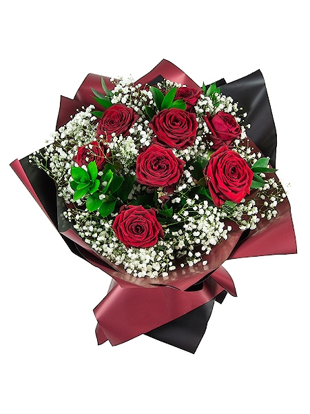 Lillekimp punaste rooside ja kipslillega