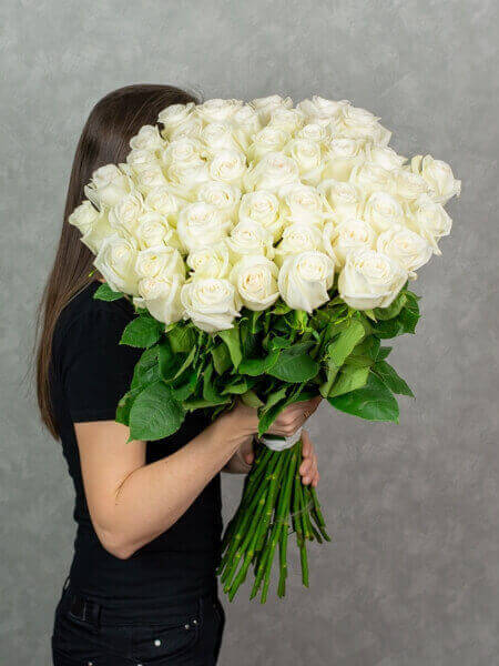 51 white Ecuador roses(70 cm)